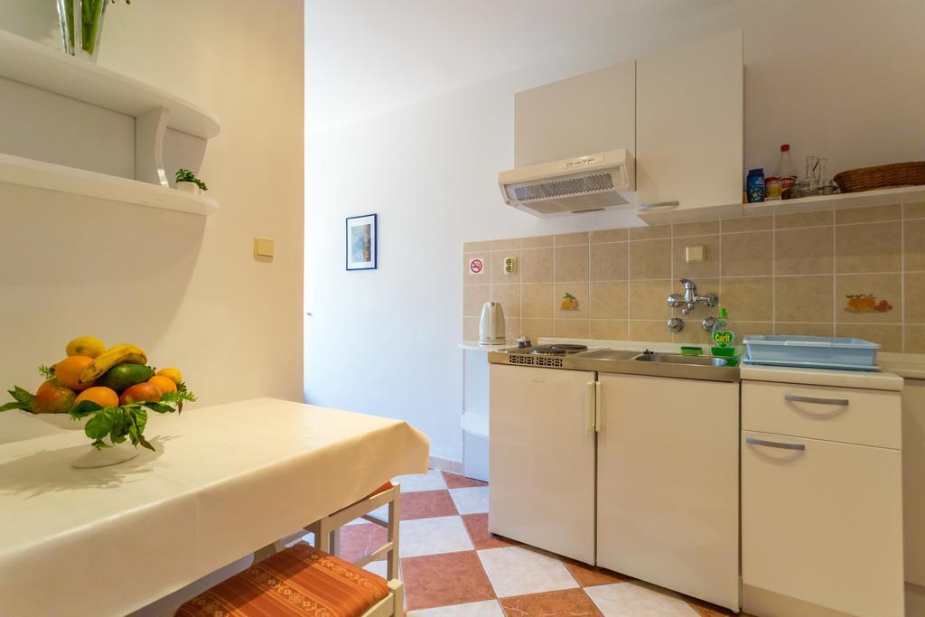 Apartments Slavica 포메나 외부 사진